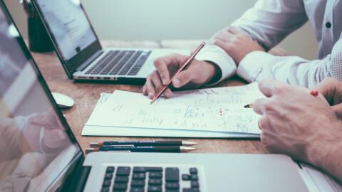 New study reveals people should only be working eight hours per week