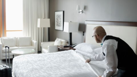 These Are The 5 Things You Should Never Touch In A Hotel Room