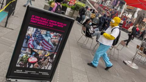 Get paid £5,000 to watch all the episodes of The Simpsons