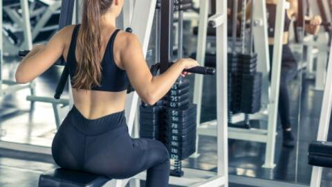A photo of this woman's foot at the gym has been blowing up online