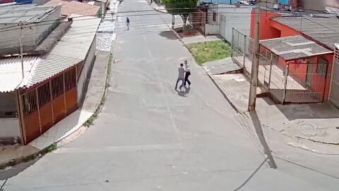 This Fearless Student Stood Up to Her Attacker in a Shocking Way