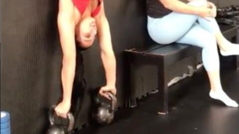 This Girl Very Quickly Regretted Trying To Show Off At The Gym