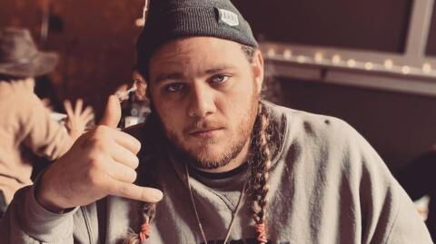 COVID-19: he lost his sense of taste and proves it by eating weird things