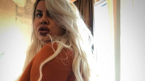 In order to gain the world’s biggest bum, this woman eats 15 jars of nutella a month