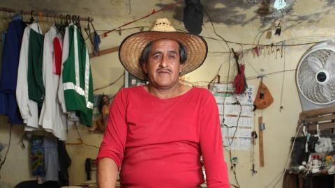 Roberto Cabrera: This man has the world’s largest 'love gun'