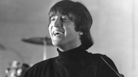 John Lennon would have been 80 today, here are 14 clichés that prove he was a total stud