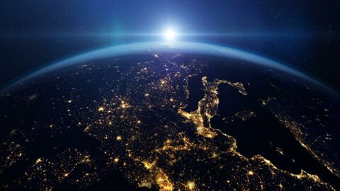 27 Breathtaking Pictures of Earth Taken from the International Space Station