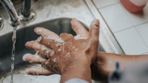 Why you should always wash your hands with soap before having sex