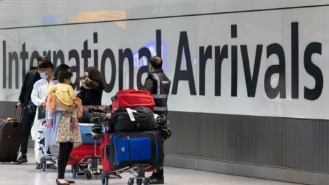 US and EU vaccinated travellers could soon skip UK quarantine