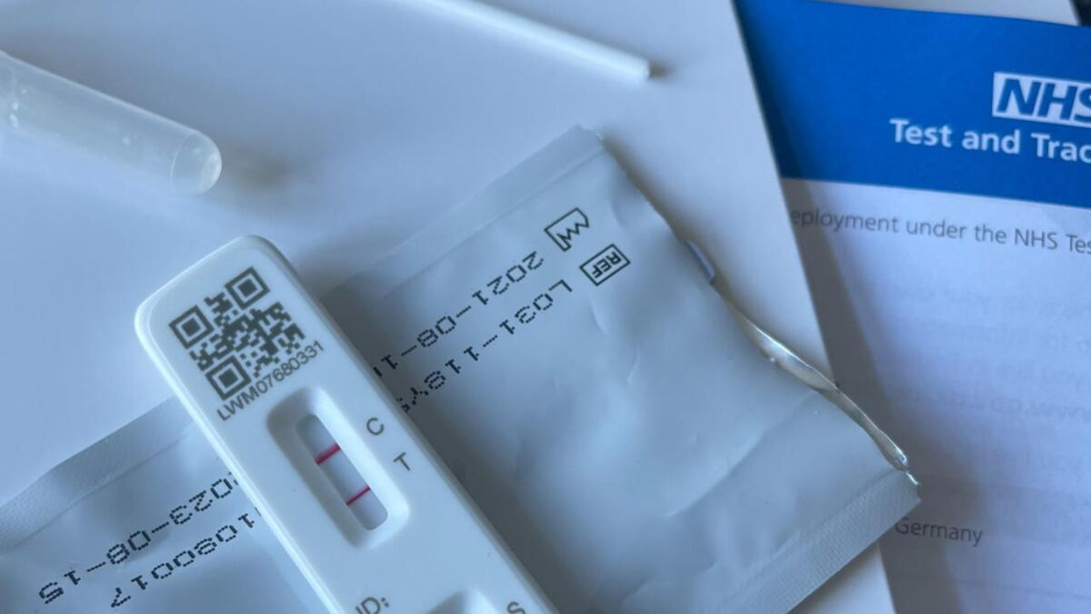 Lateral flow test This might mean your positive LFT is actually wrong