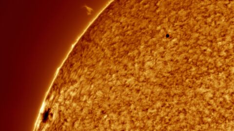 Watch The Spectacular Footage of Mercury's Passage In Front Of The Sun, Recorded by NASA