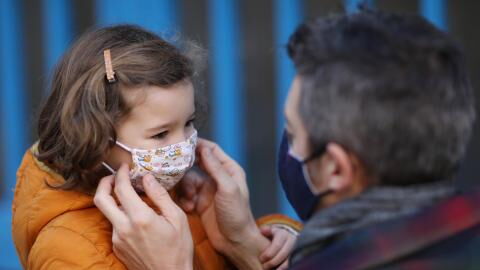 COVID: Unvaccinated dad loses right to see his kid