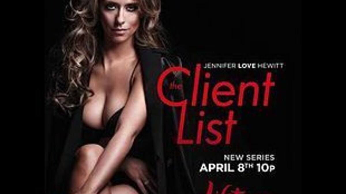 Jennifer Love Hewitt voit sa poitrine rétrécie sur l'affiche d'une nouvelle  série