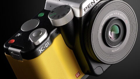 Pentax dévoile son appareil hybride à grand capteur, le K-01