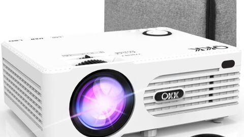 Quels sont les meilleurs accessoires pour le vidéoprojecteur QKK ?