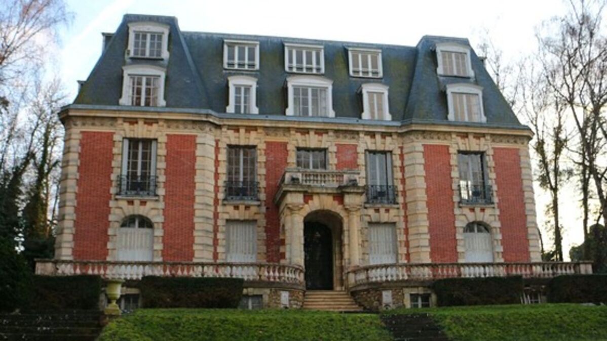 Le château de la Star Academy est à vendre pour une mise à prix à 700 000  euros