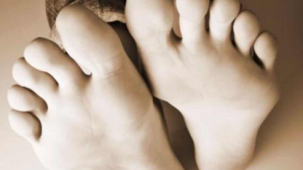 Un enfant de 7 ans a les chaussures qui sentent le plus des ÉtatsUnis