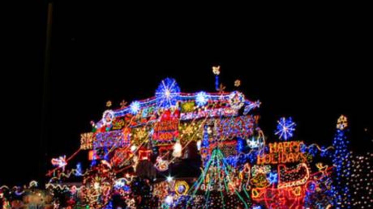Photos Quand les décorations de Noel envahissent les façades