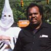 L’incroyable histoire de Daryl Davis, l’afro-américain qui a convaincu 200 suprémacistes blancs de quitter le Ku Klux Klan