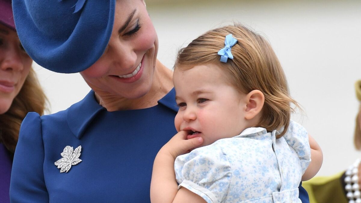 Le noeud dans les cheveux de la princesse Charlotte - Les plus