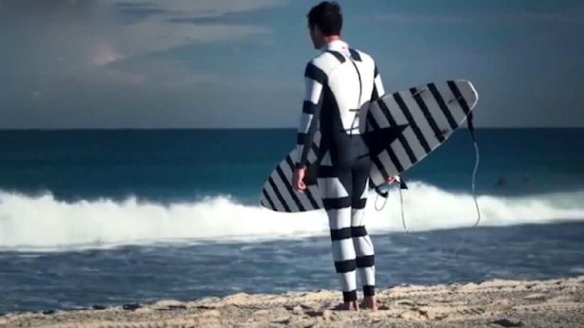 Innovation & Startup : Une combinaison anti-requin pour les surfeurs