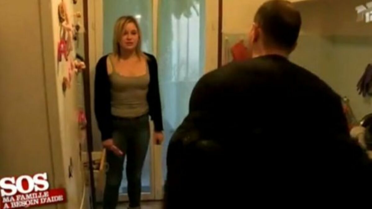 Sos Ma Famille A Besoin D aide Laura SOS ma famille a besoin d'aide : une ado sort un couteau face à Pascal !