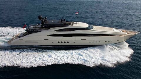 Palmer Johnson 150 Vantage : Un yacht racé et élégant