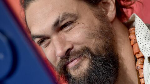 Jason Momoa : l'acteur révèle l'origine de la cicatrice au sourcil qui lui  a valu 140 points de suture