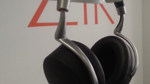 Parrot Zik : un casque audio sans fil dessiné par Philippe Starck