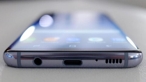 Galaxy S10 : plus de prise jack sur les smartphones de Samsung dès 2019 ?