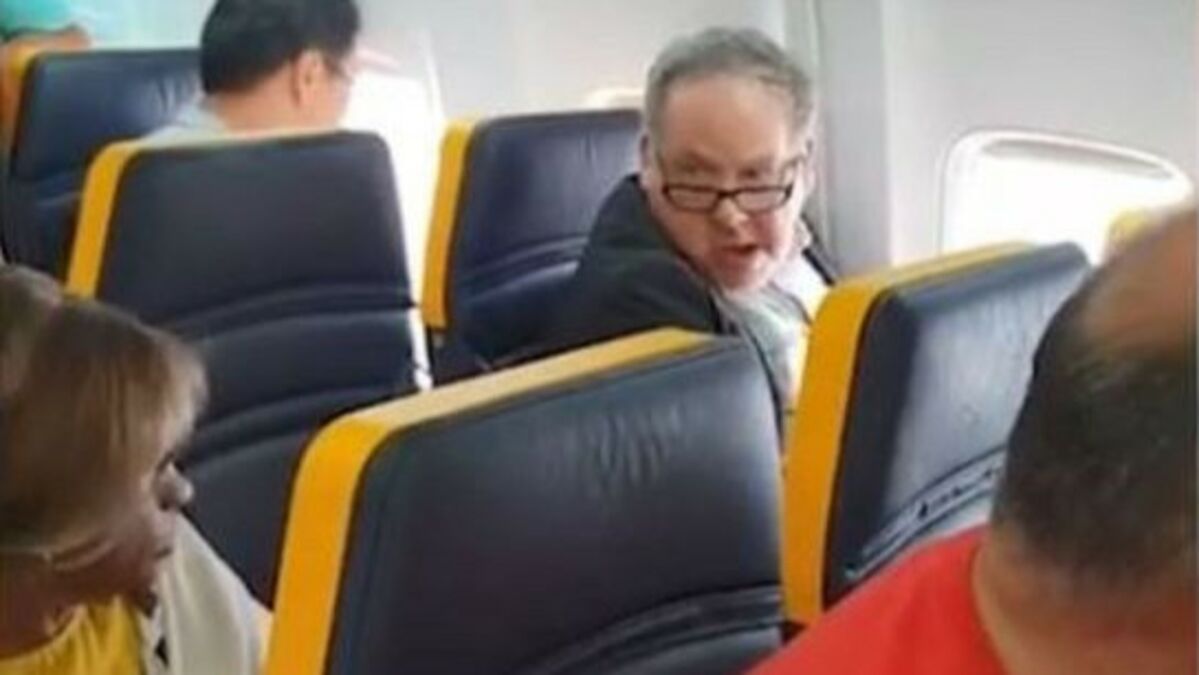 La Vidéo D'une Altercation Raciste Sur Un Vol Ryanair Fait Le Tour Du ...