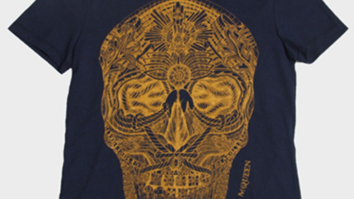 Les tee-shirts d'Alexander McQueen font la tête de mort