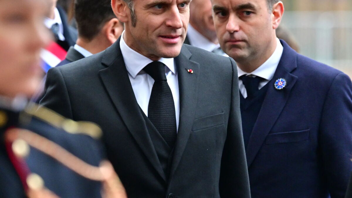 Emmanuel Macron annonce qu'il arrêtera la politique après son départ de ...