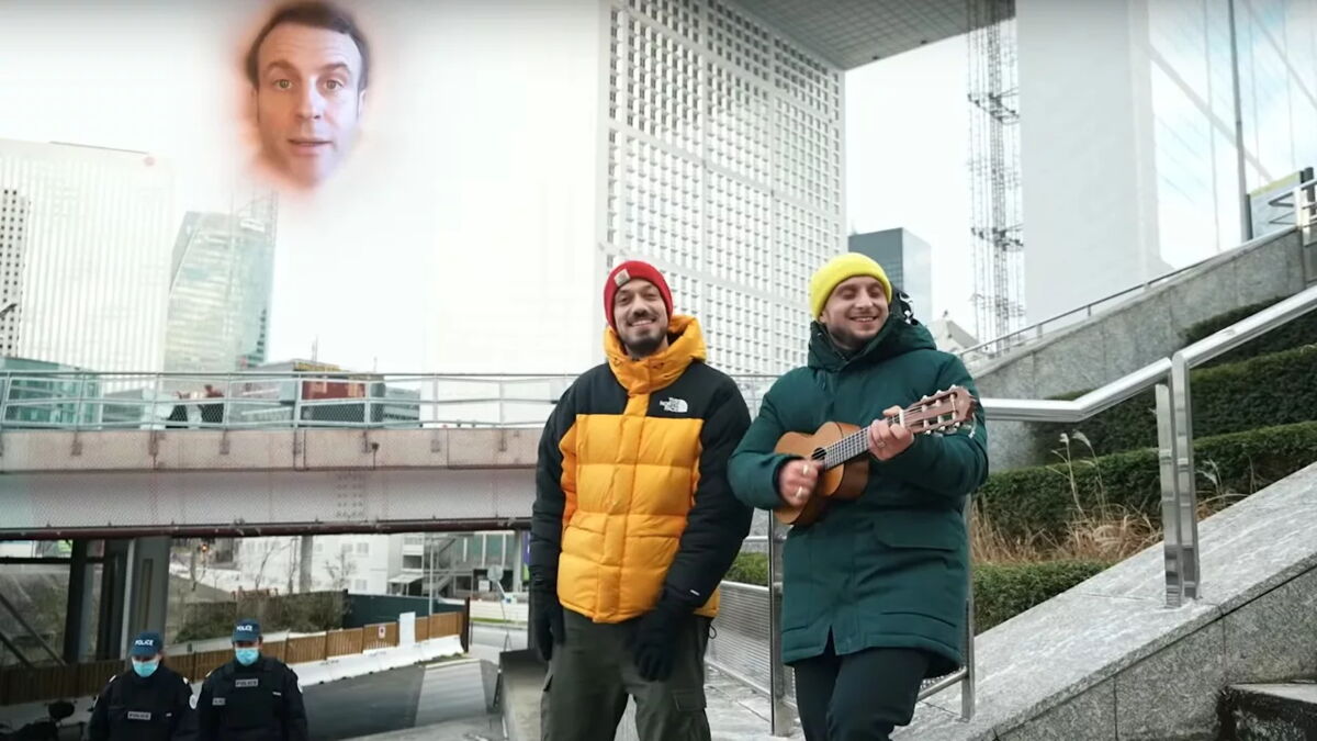 Emmanuel Macron : Mcfly et Carlito ont relevé le défi lancé par le ...