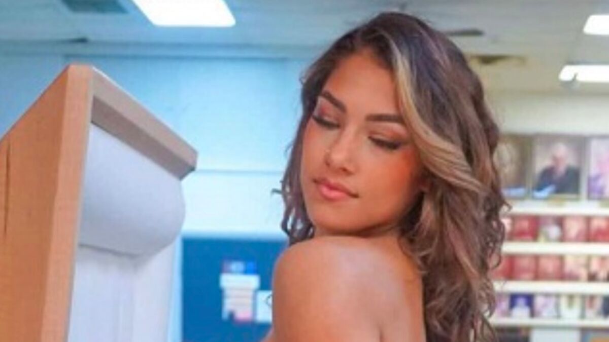 Instagram : le cliché de cette influenceuse devant le cercueil de son père  fait bondir les internautes