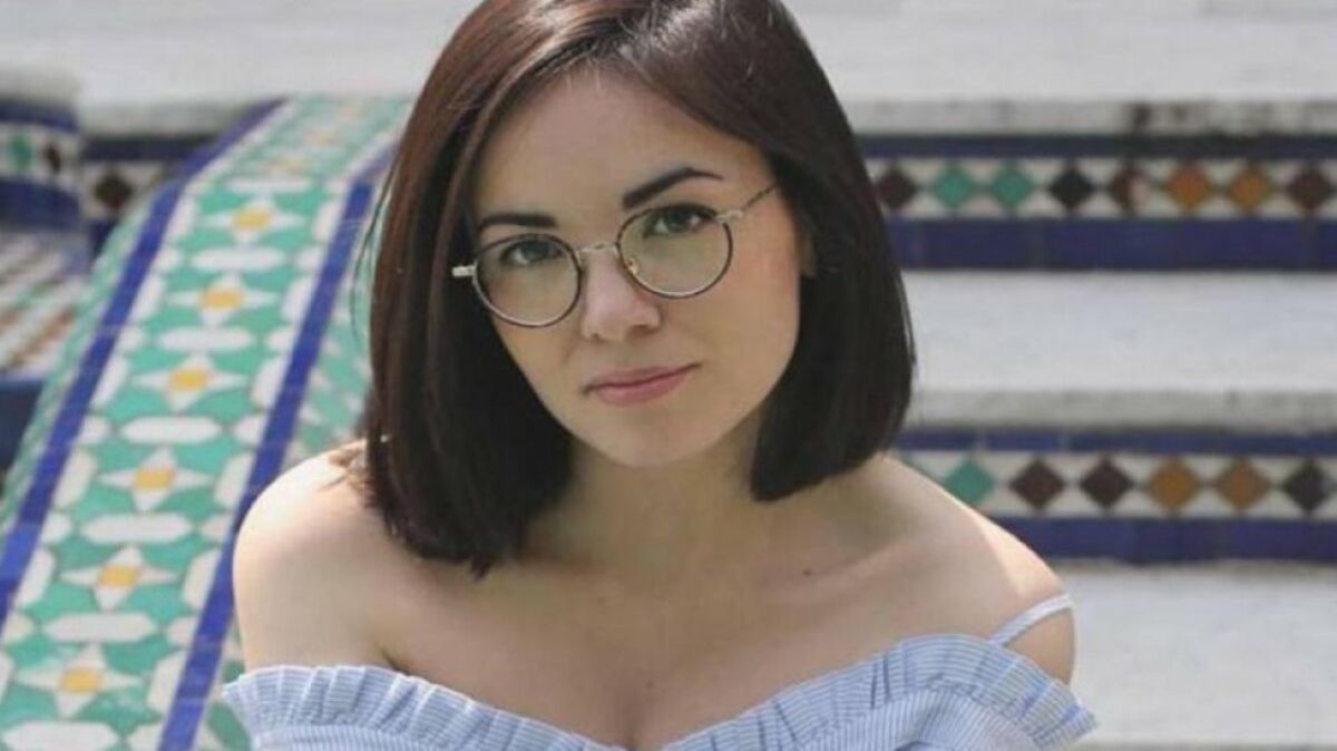 Instagram : Agathe Auproux révèle combien elle a eu de relations amoureuses