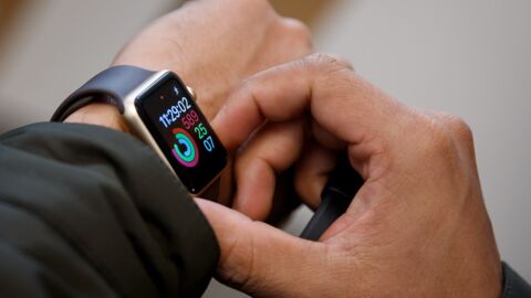 COVID-19 : L’Apple Watch pourrait aider à détecter les cas graves