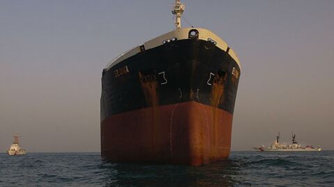 Émirats arabes unis : 5 marins sont piégés sur leur bateau depuis 4 ans