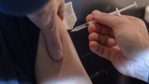 Covid-19 : voici comment le gouvernement veut inciter les non-vaccinés à se faire vacciner