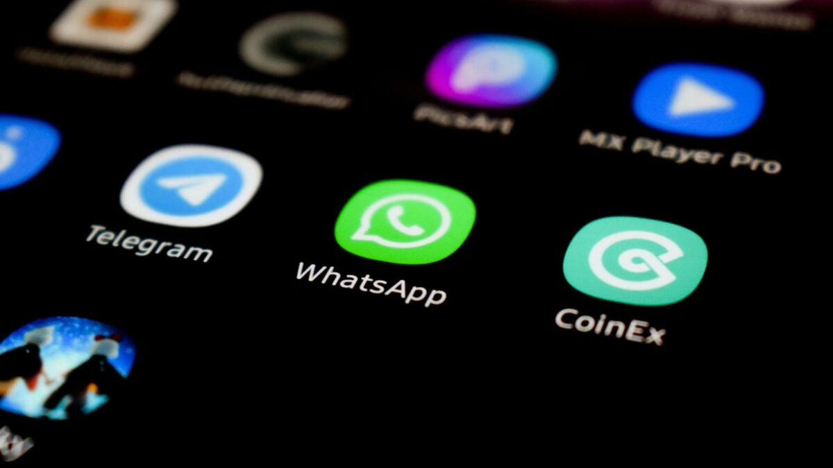 Voici comment enregistrer discrètement un appel WhatsApp sur Android et iPhone