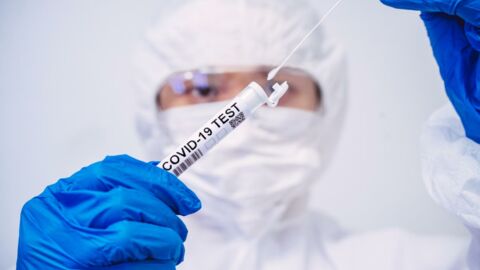 Covid-19 : les prévisions "optimistes" d'un virologue sur l'évolution de l'épidémie 