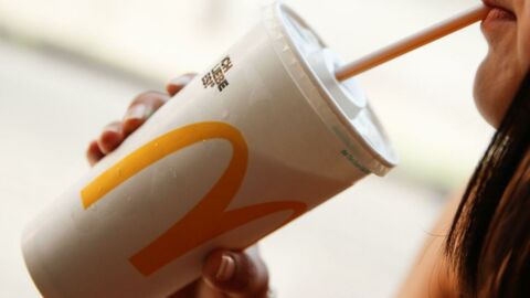 McDonald's : l'Eau by McDo coûte 1800 fois plus cher que l'eau du robinet