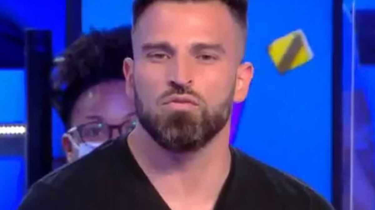 Mariés Au Premier Regard Tpmp TPMP : selon Aurélien, Mariés Au Premier Regard est une "mascarade" !