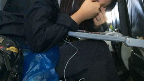 Heimliche Fotos von Stewardessen: Diese Bilder sind schockierend