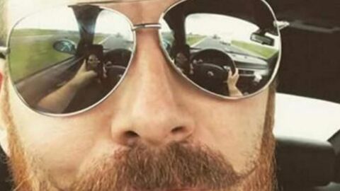 Vor der eigenen Hochzeit postet er dieses Foto. Er bereut das Selfie noch immer