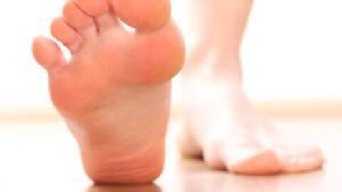 Fersensporn: Symptome, Ursachen, Behandlung: OP oder Übungen, was ist zu tun bei einem Kalkaneussporn?