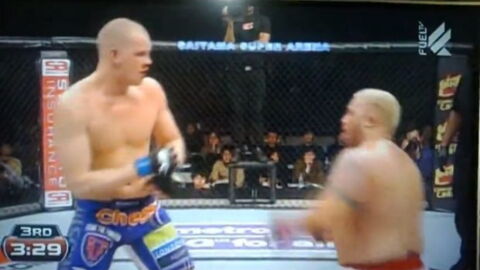 Mark Hunt vs Stefan Struve: Wer siegt bei diesem ungleichen Kampf zwischen einem kleinen und einem großen Boxer?