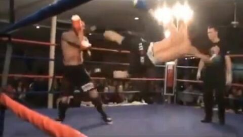 Kickboxen: Er schlägt sich selbst KO!