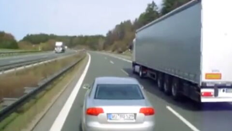 Autobahn: Der Audi bremst den LKW absichtlich aus