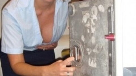 Scharfe Fotos von Stewardessen: Wenn Flugbegleiterinnen unter sich sind...